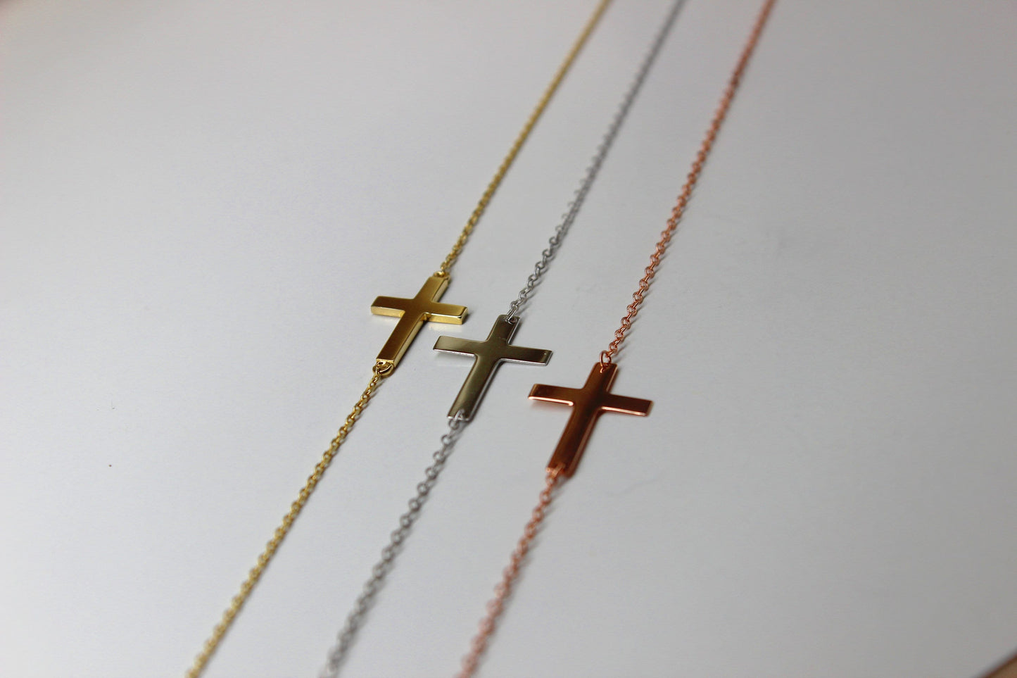 Schlichte 14K Gold Ankerkette mit Kreuz aus 585 Gelbgold, Weissgold oder Rotgold