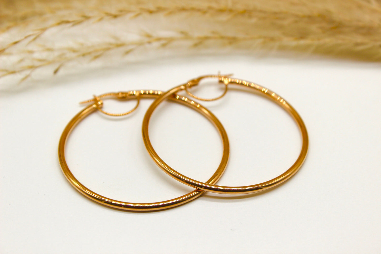 Schlichte Abgerundete Creolen in 14K Rotgold