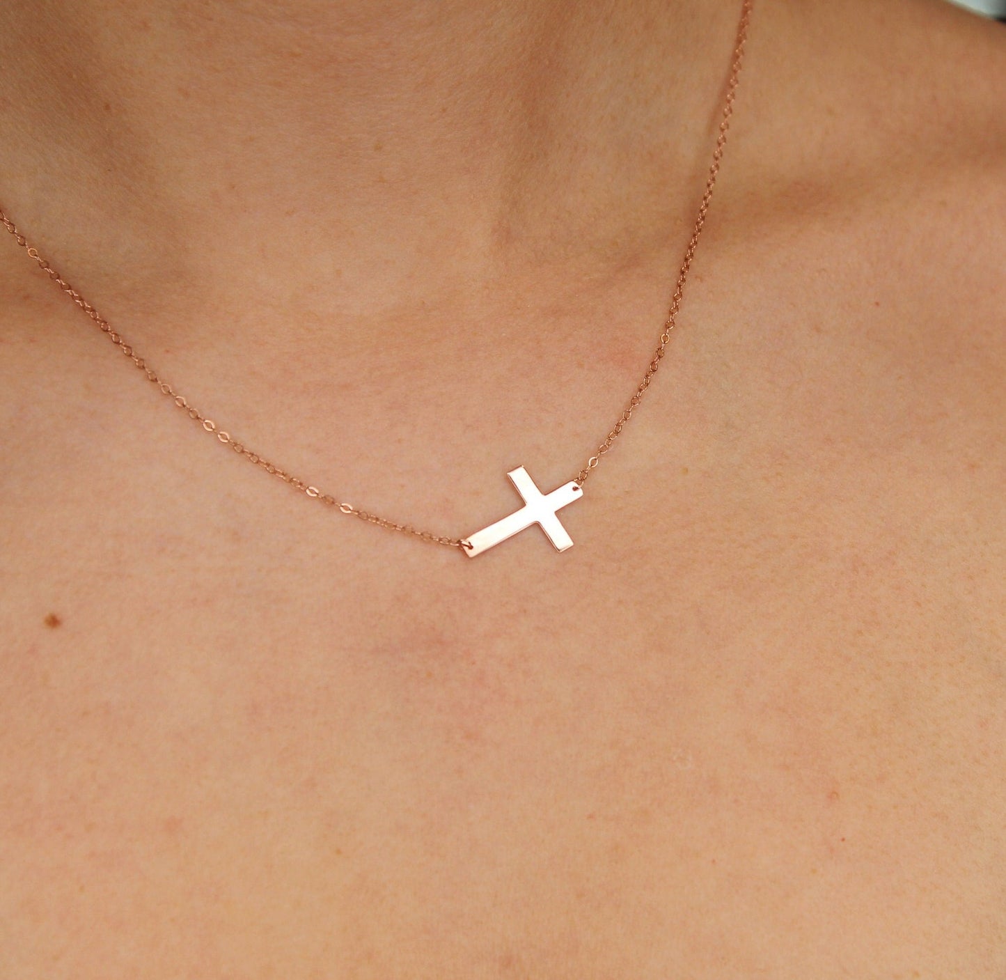 Schlichte 14K Gold Ankerkette mit Kreuz aus 585 Gelbgold, Weissgold oder Rotgold