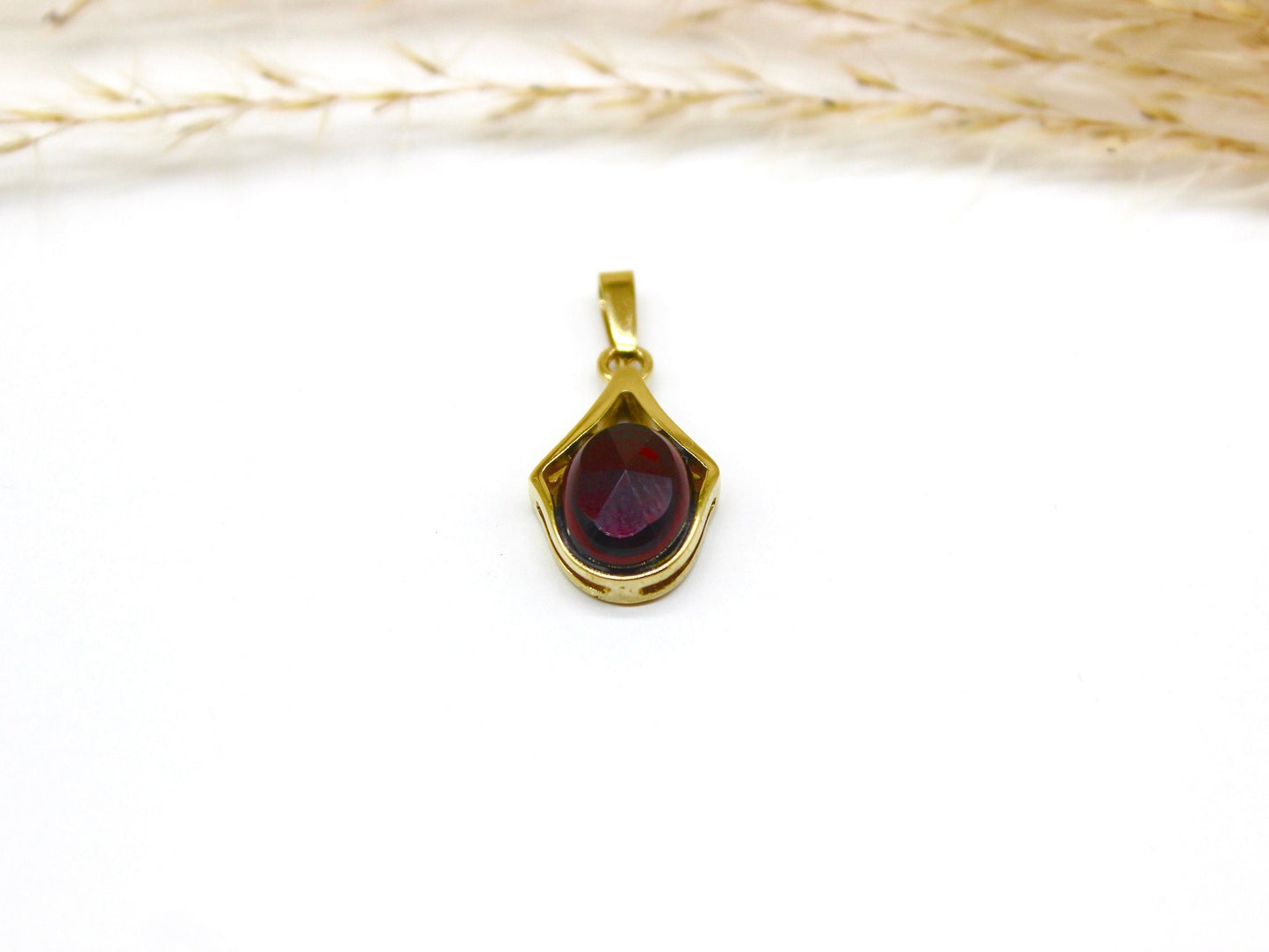 Vintage 8K Gold Anhänger mit Solitär Granat Edelstein