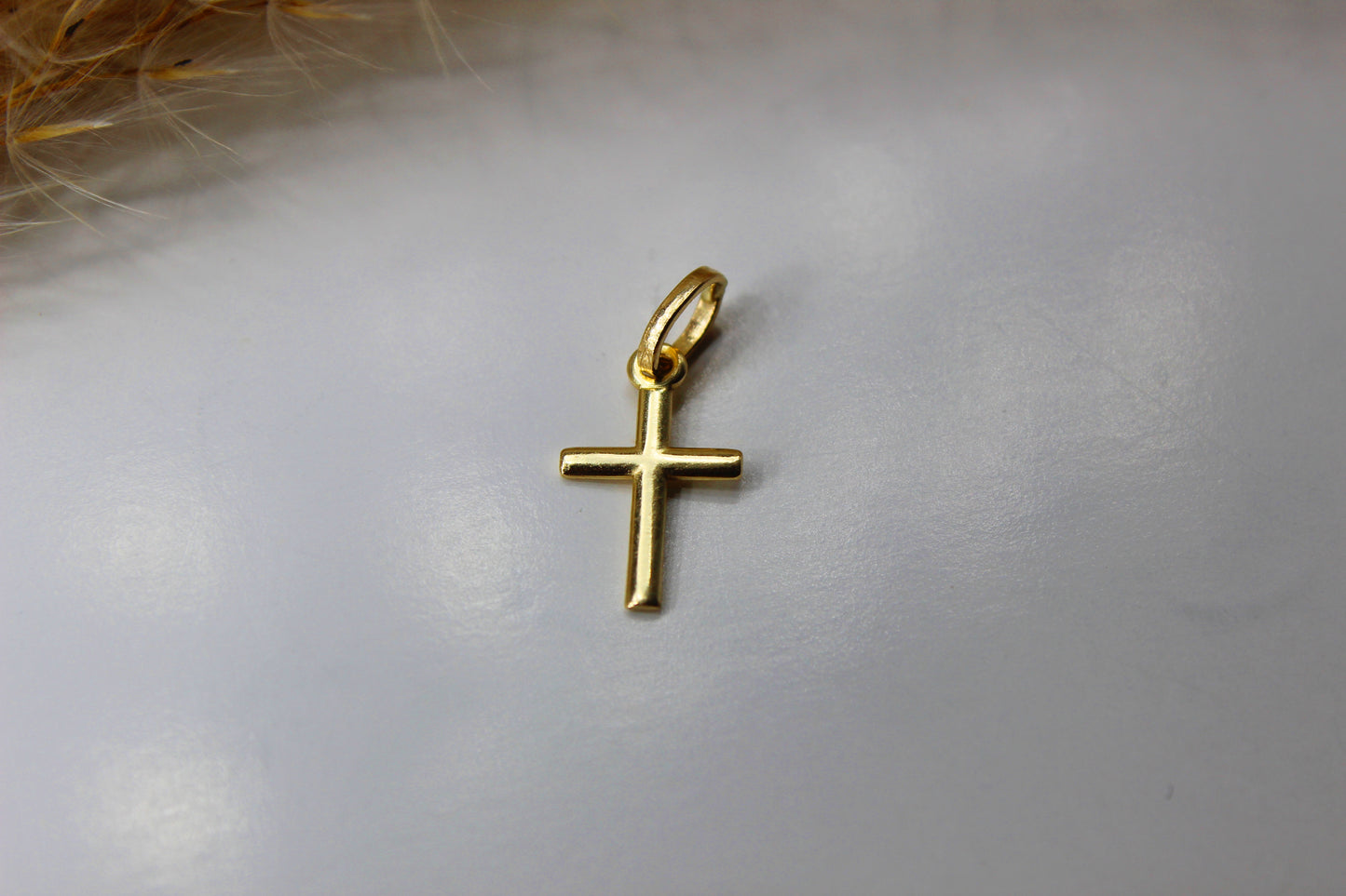 Schlichter 14K Kreuz Anhänger in 585 Gelbgold - Kette im Panzer-Stil