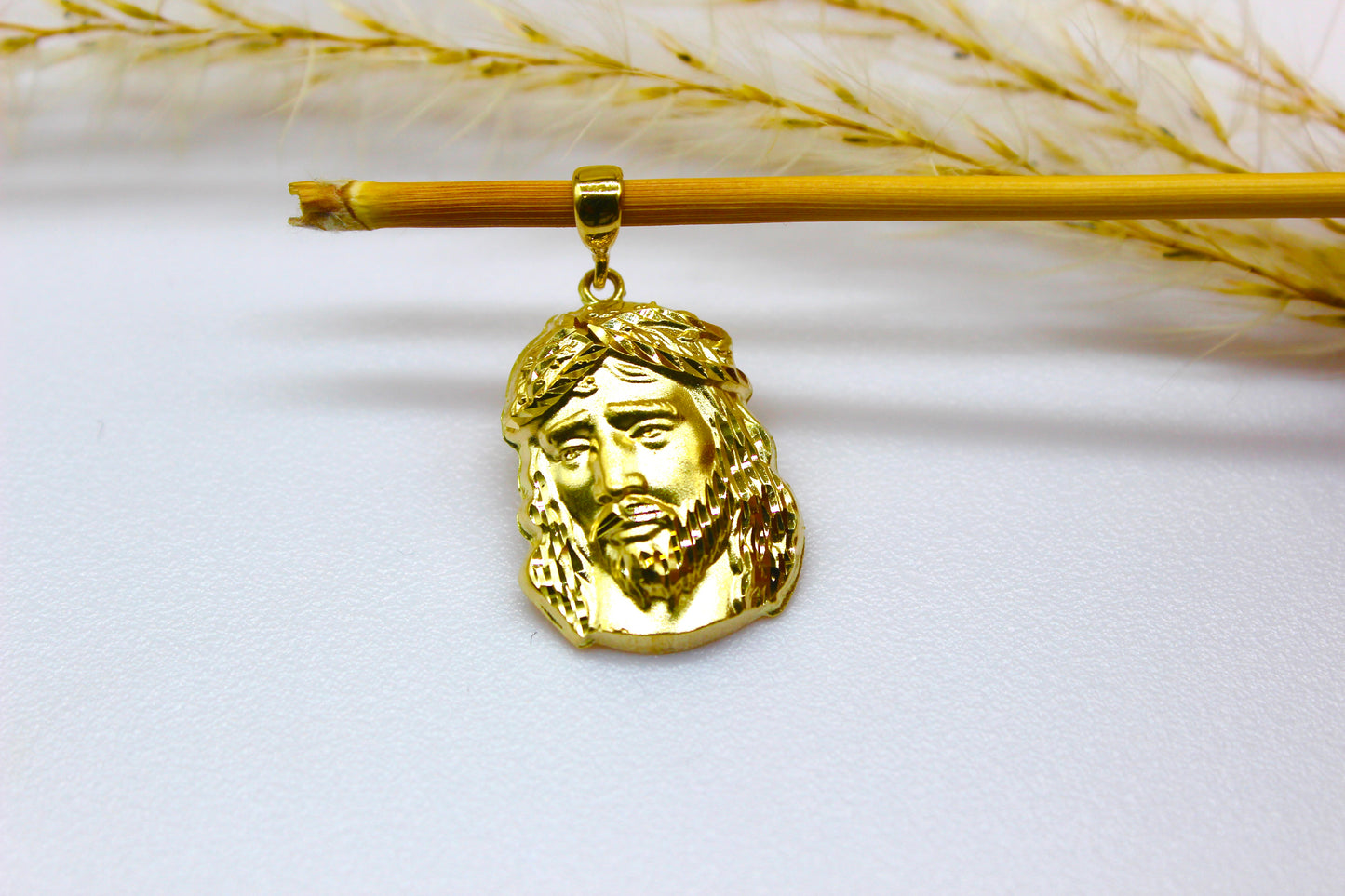 Jesus Gold Anhänger 14K Gelbgold mit beweglicher Schlaufe; Rückseite gravierbar