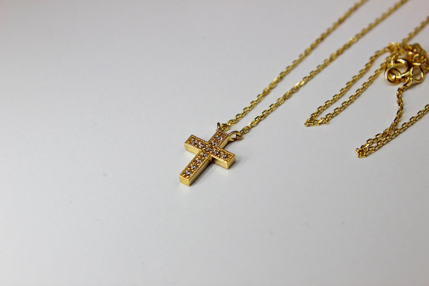 14K Gold Anker Kette mit Kreuz aus 585 Gelbgold verziert mit Zirkonia Steinen