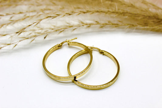 Schlichte Creolen in 14K Gelbgold mit flachem Profil
