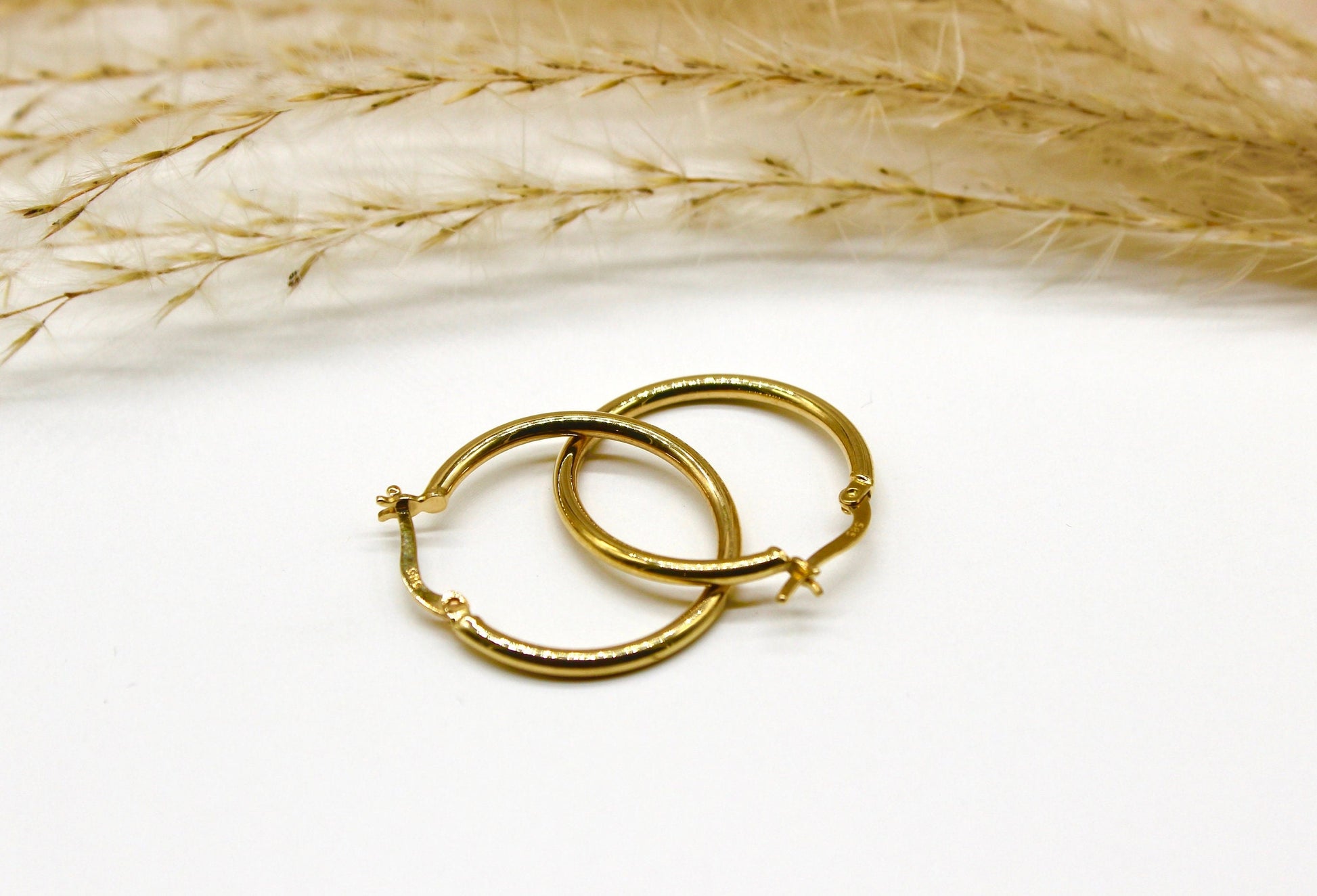 Schlichte & Abgerundete Creolen in 14K Gelbgold oder Rotgold